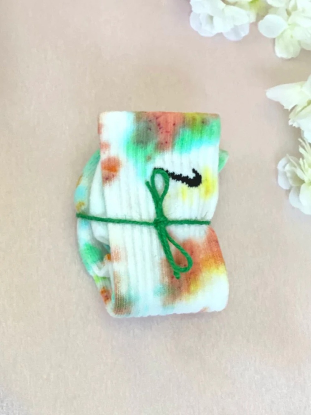 Viburnum Tie Dye Crew Socks Youth Medium